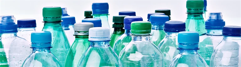 Tomma petflaskor.