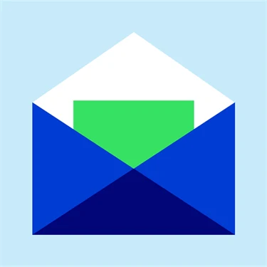 Öppet kuvert med ett kort i