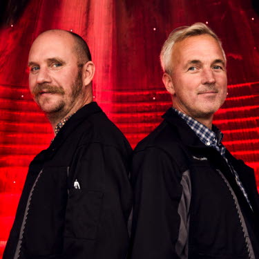Anders Carlestam och Marcus Lindgren har tagit ett stort ansvar för att förbättra arbetsmiljön i fabriken.