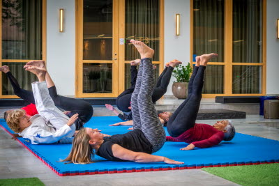 Kontorspersonal får judoinspirerad fallträning