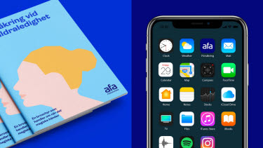 Trycksak med Afa Försäkrings logotyp i nedre vänstra hörnet. Iphone med Afa Försäkrings logotyp för små format som appikon.
