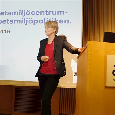 Nationellt centrum för arbetsmiljö, Irene Wennemo, statssekreterare på Arbetsmarknadsdepartementet, i Afa Försäkrings hörsal.